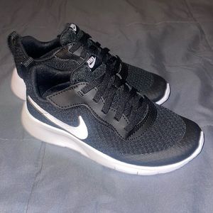 Brand new, never worn Nike sneakers